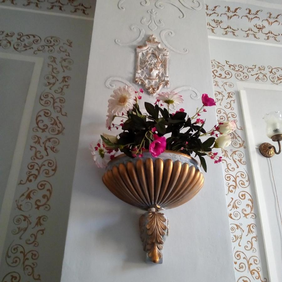 Appartement De Ville Medievale Vinca 外观 照片