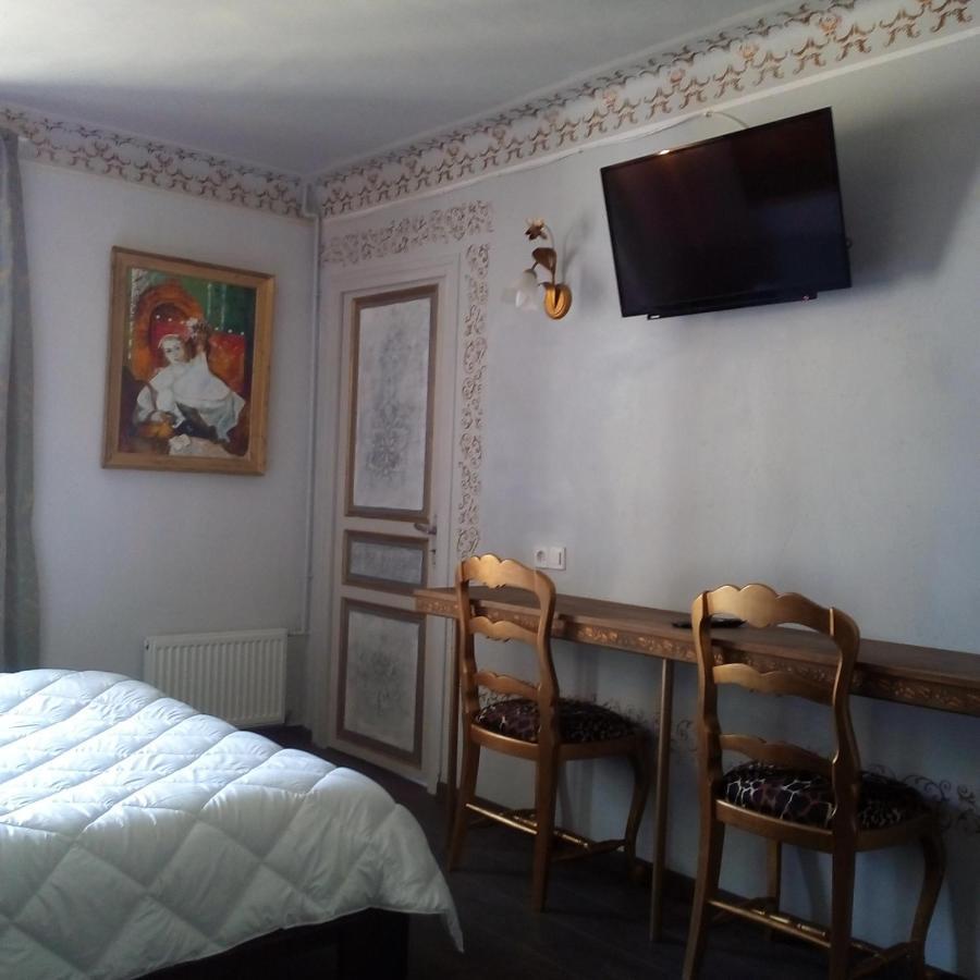 Appartement De Ville Medievale Vinca 外观 照片