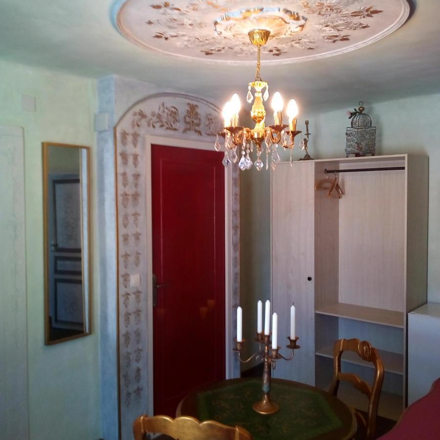 Appartement De Ville Medievale Vinca 外观 照片