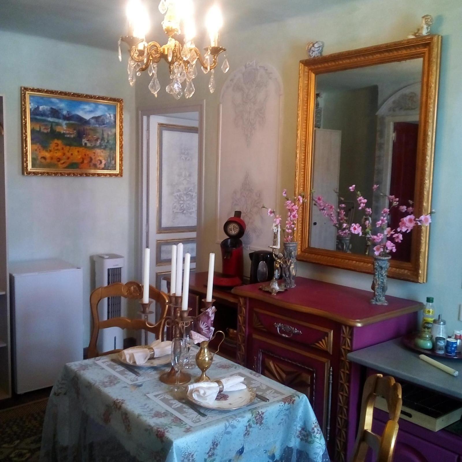 Appartement De Ville Medievale Vinca 外观 照片